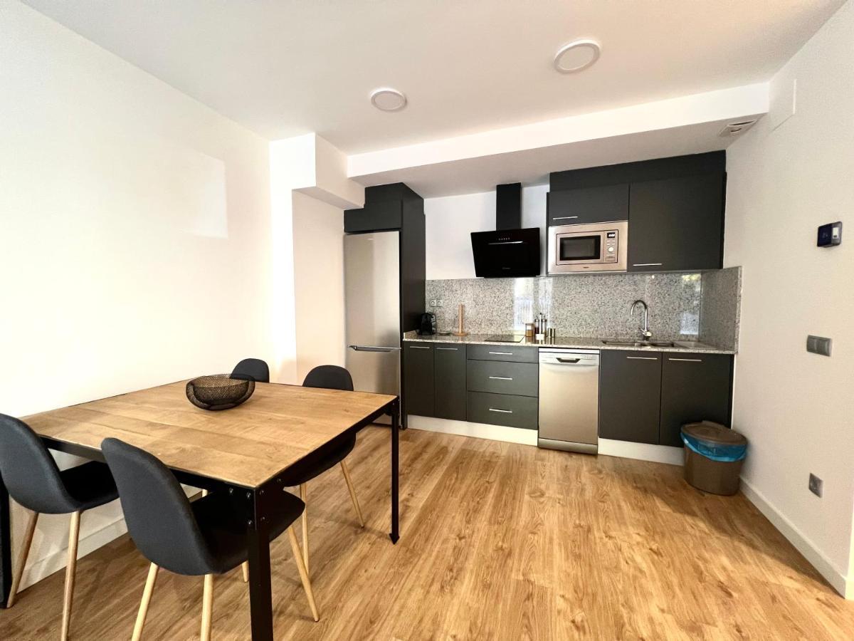 Espot Cowork & Apartments - L'Amfitriona Εξωτερικό φωτογραφία