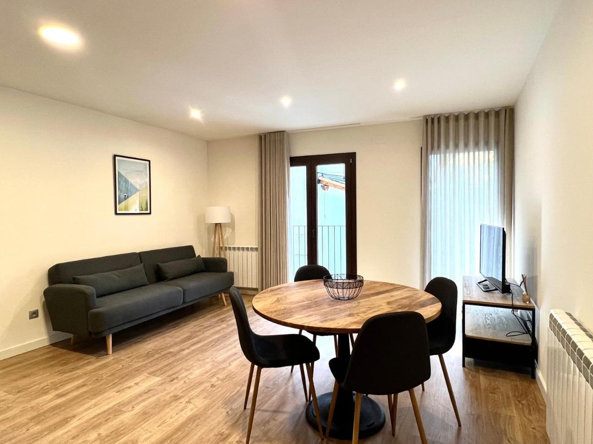 Espot Cowork & Apartments - L'Amfitriona Εξωτερικό φωτογραφία