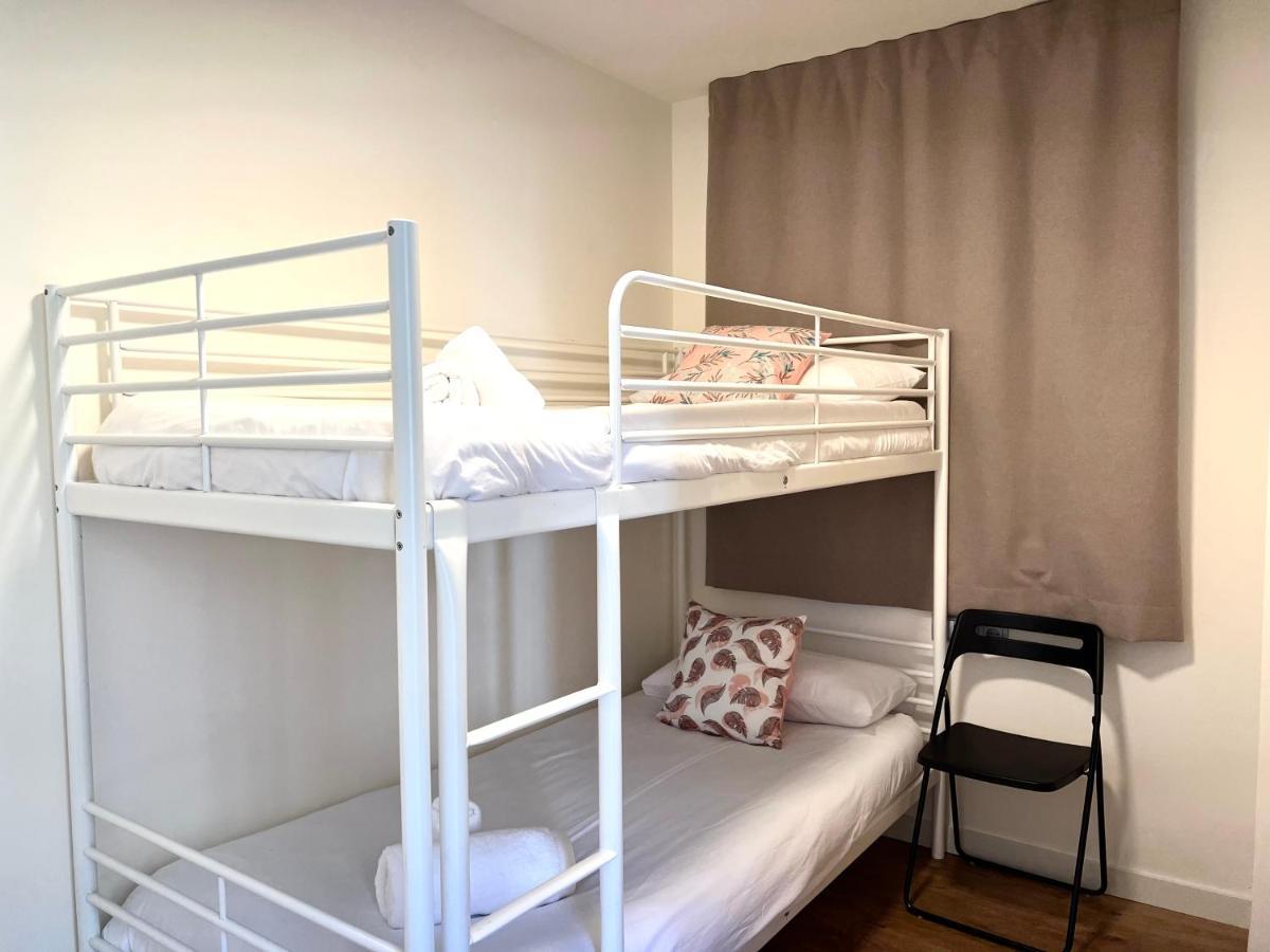 Espot Cowork & Apartments - L'Amfitriona Εξωτερικό φωτογραφία