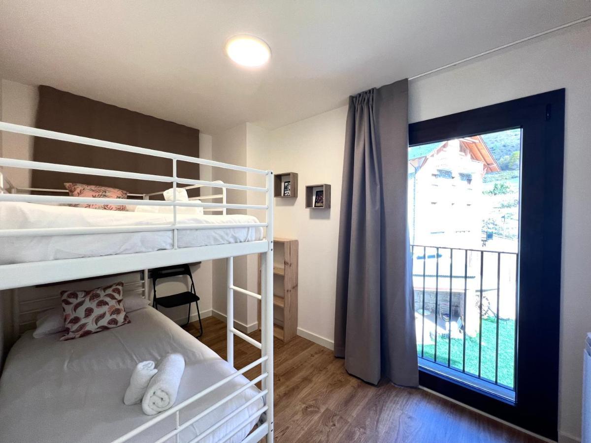 Espot Cowork & Apartments - L'Amfitriona Εξωτερικό φωτογραφία