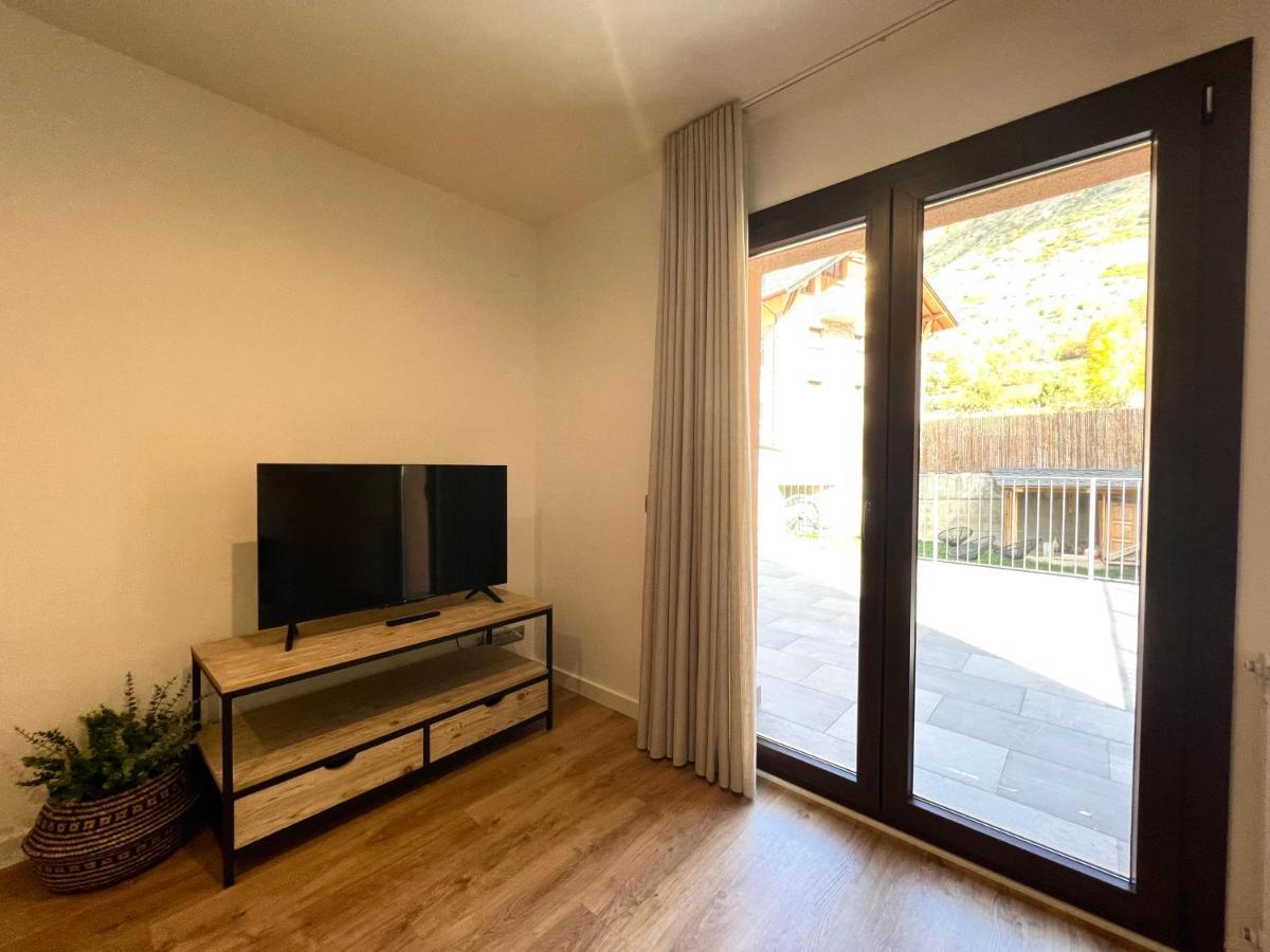 Espot Cowork & Apartments - L'Amfitriona Εξωτερικό φωτογραφία