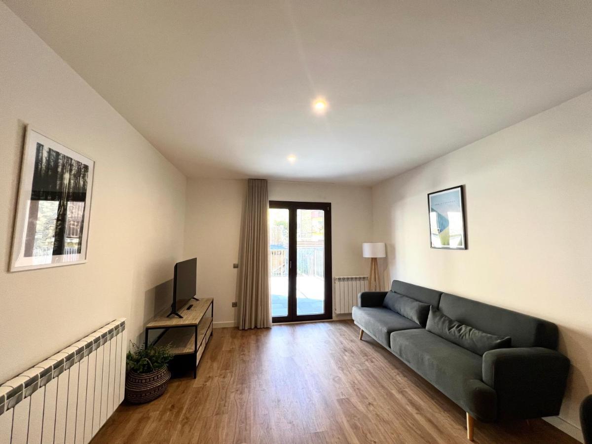 Espot Cowork & Apartments - L'Amfitriona Εξωτερικό φωτογραφία